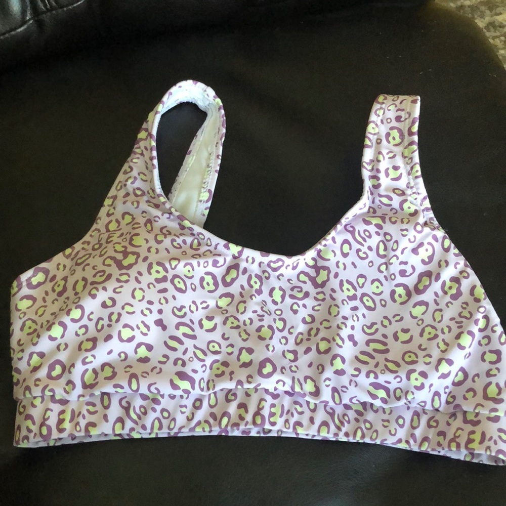 BRAND NEW- NEVER WORN bikini top
